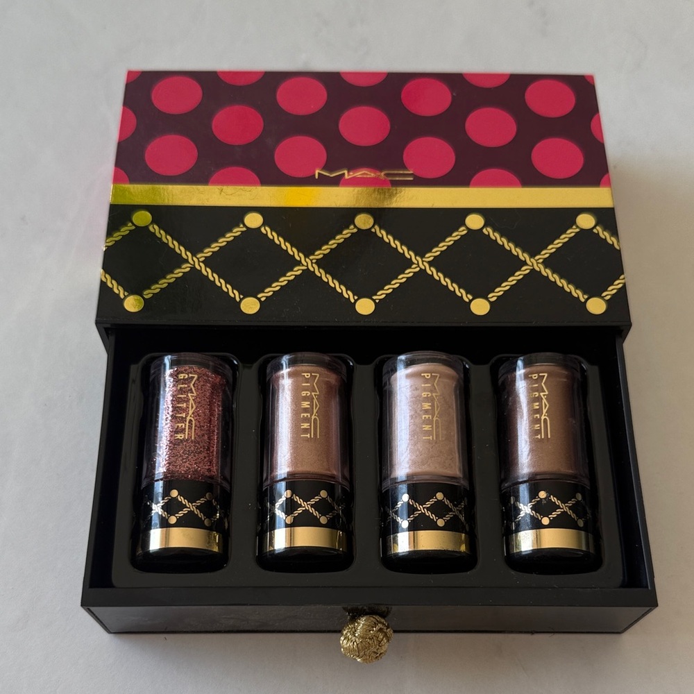 MAC Glitter Set
